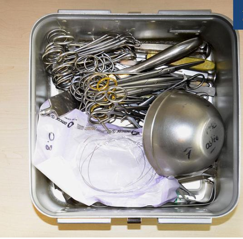 BOITE DE CHIRURGIE VOIES BASSES