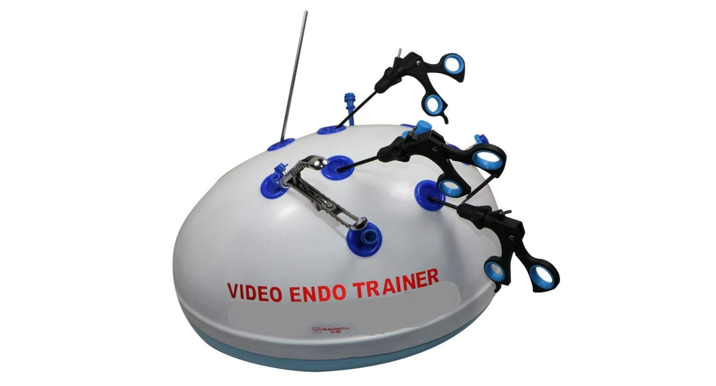 ENDOTRAINER SIMULATEUR DE LAPAROSCOPIE