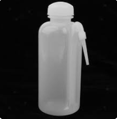 PISSETTE SOUPLE AVEC DIFFUSEUR EN BEC – Image 4