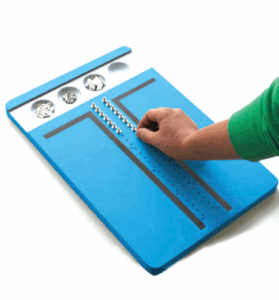 TEST DE DEXTERITE MANIPULATRICE SUR PANNEAU PERFORE