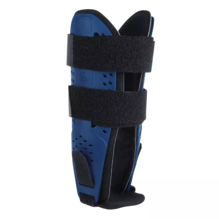 ATTELE D'IMMOBILISATION DE CHEVILLE A DOUBLE COQUE